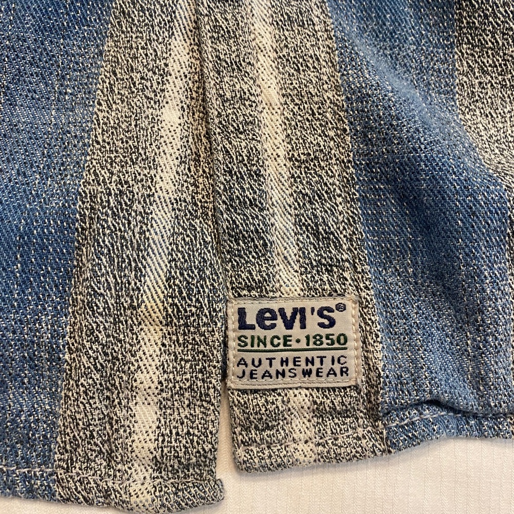 Levi’s Vintage Denim Plaid Shirt - Picture 9 of 16